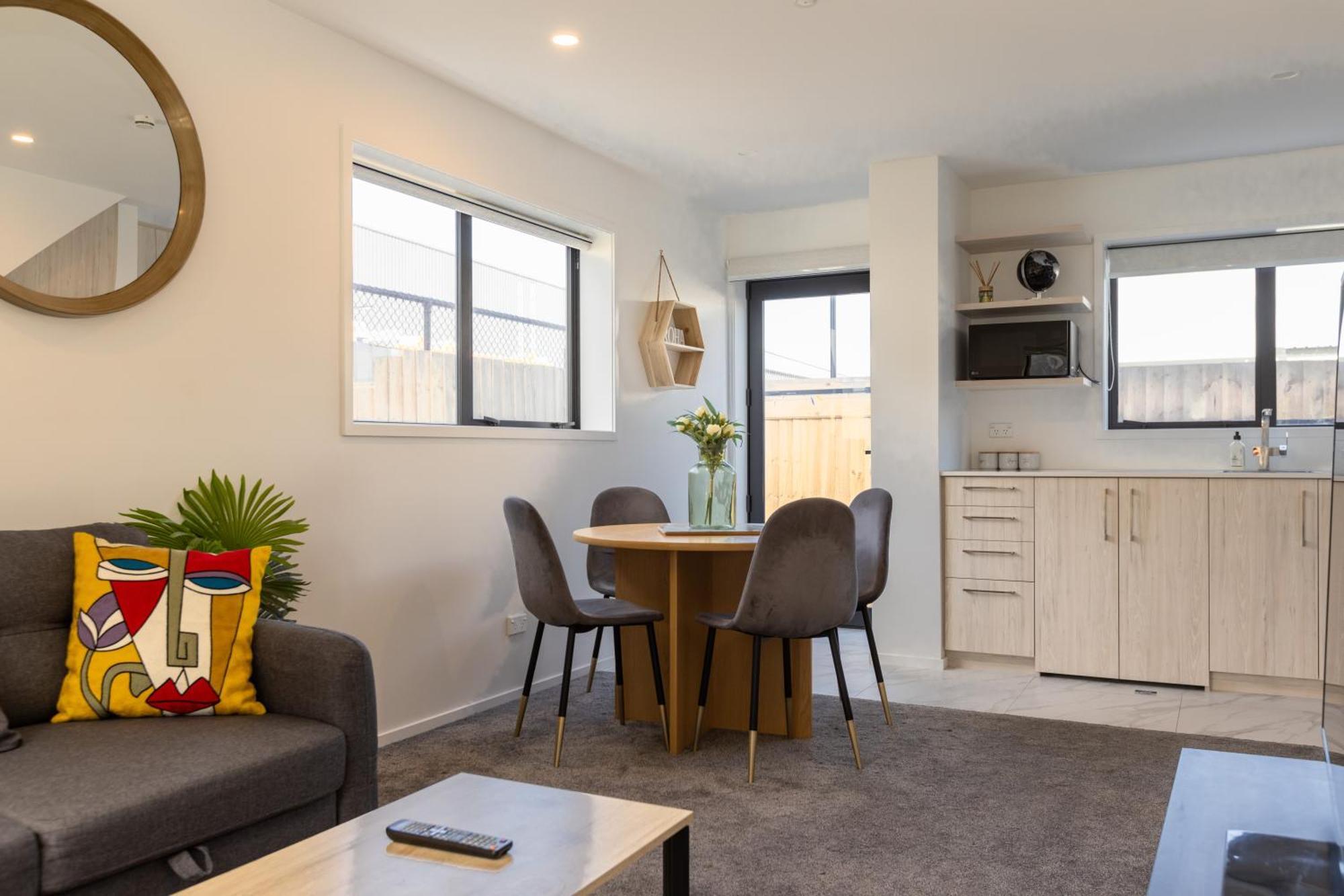 Luxury 2 Bedroom Townhouse By Hagley Park In Cbd 크라이스트처치 외부 사진
