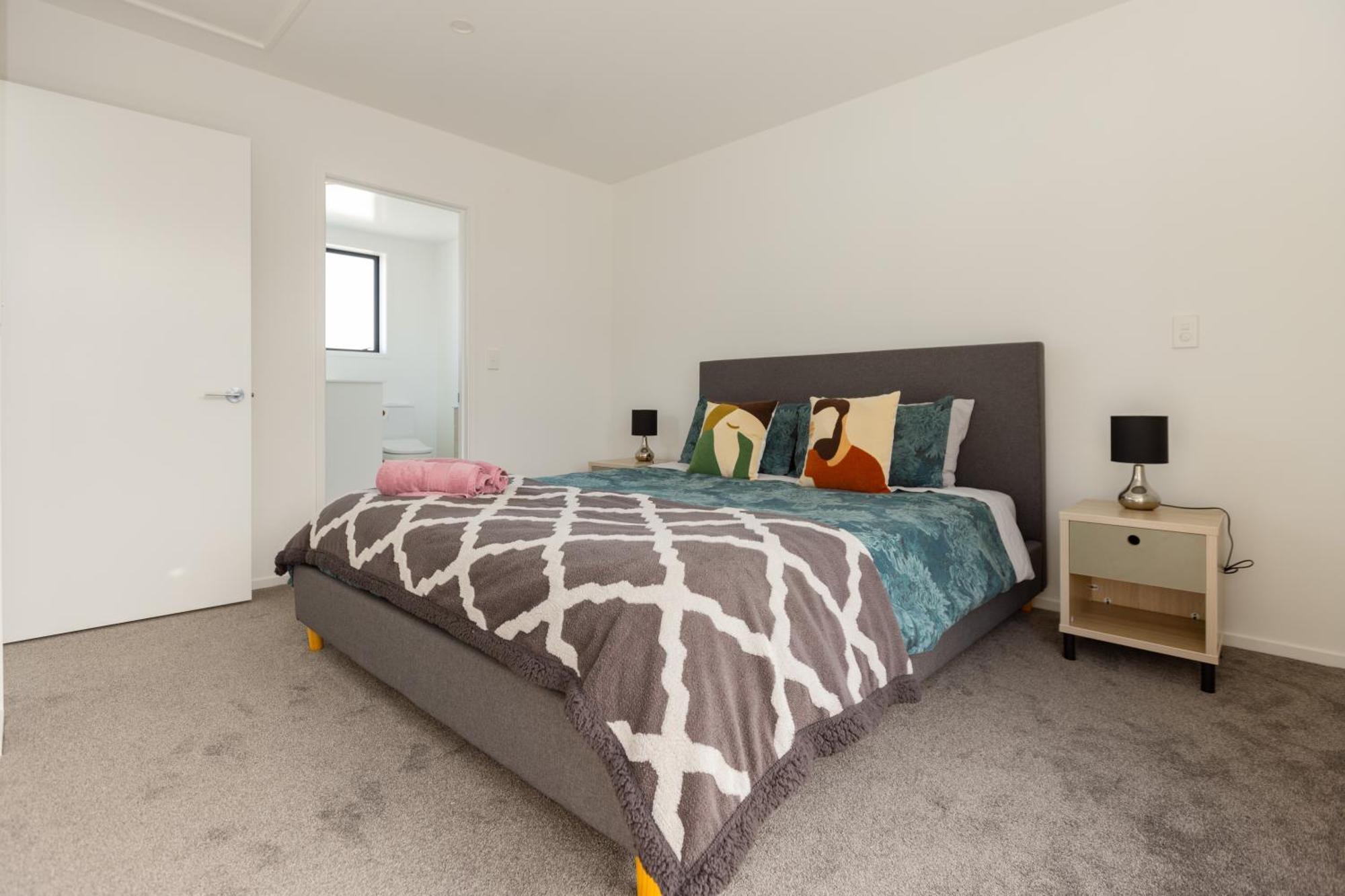 Luxury 2 Bedroom Townhouse By Hagley Park In Cbd 크라이스트처치 외부 사진